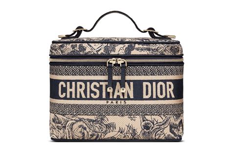 schminkkoffer dior|Women's Dior Designer Makeup Bags & Accessories .